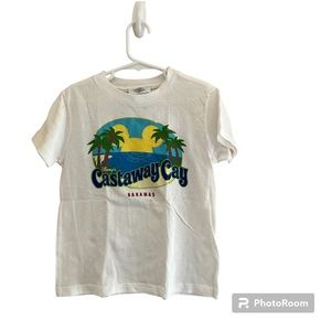 🌴DISNEY CRUISE LINE: Kid’s unisex XXS, white “Castaway Cay” Disney t-shirt.